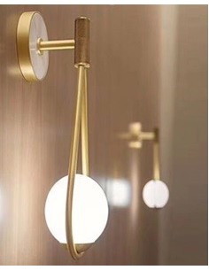 Aplique BRAD, metal dorado, tulipa blanca 2