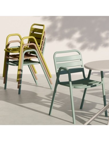 Sillón TROPICANA, apilable, polipropileno marrón light